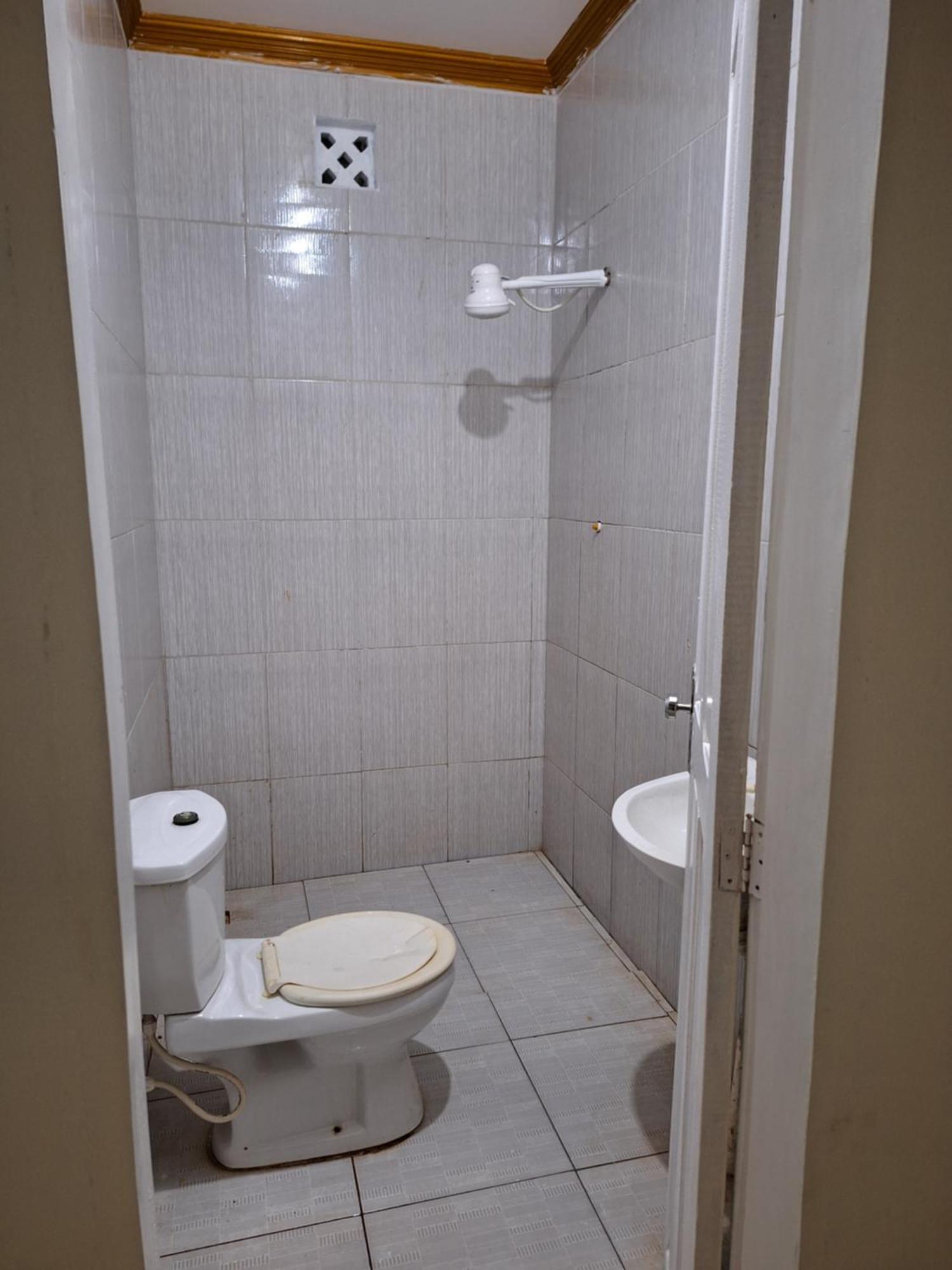 Quarto Triplo Com Banheiro Em Pousada E Restaurante Manaus Exteriör bild