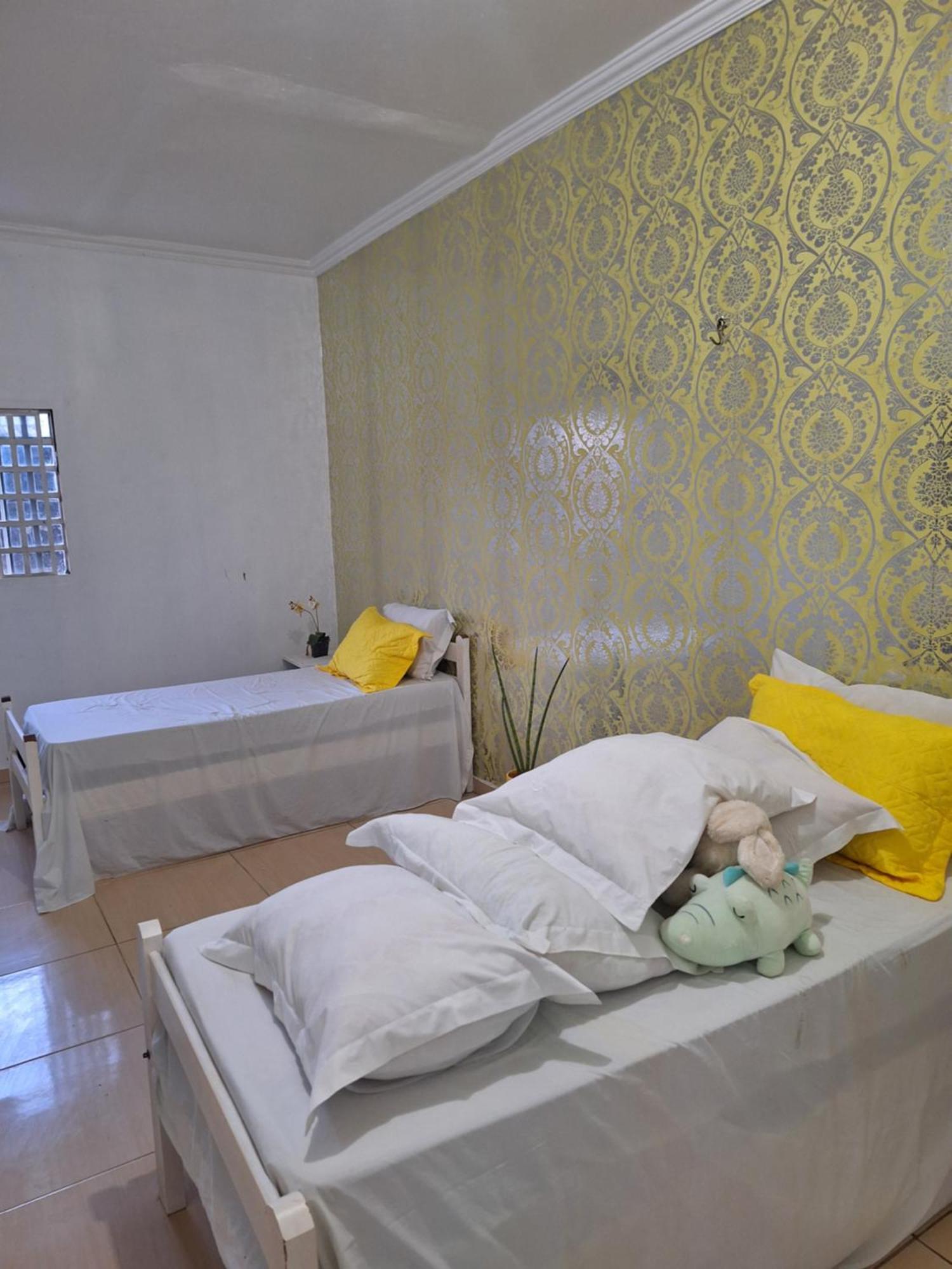 Quarto Triplo Com Banheiro Em Pousada E Restaurante Manaus Exteriör bild
