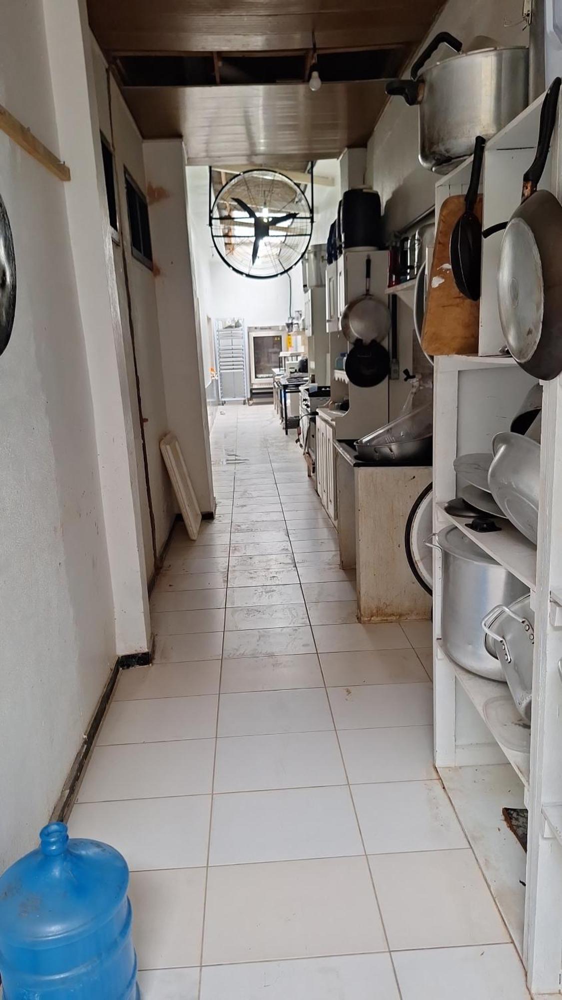 Quarto Triplo Com Banheiro Em Pousada E Restaurante Manaus Exteriör bild