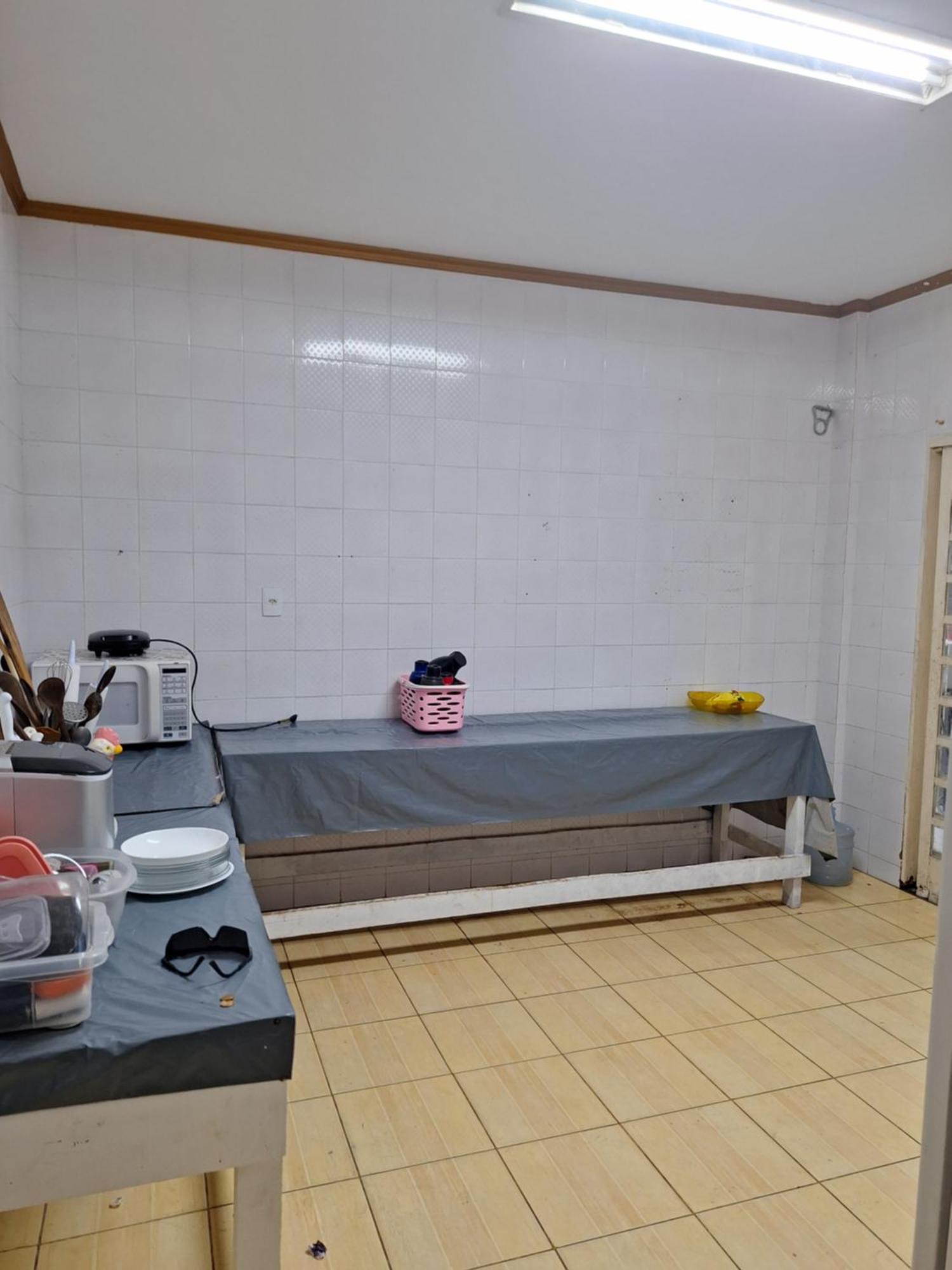Quarto Triplo Com Banheiro Em Pousada E Restaurante Manaus Exteriör bild